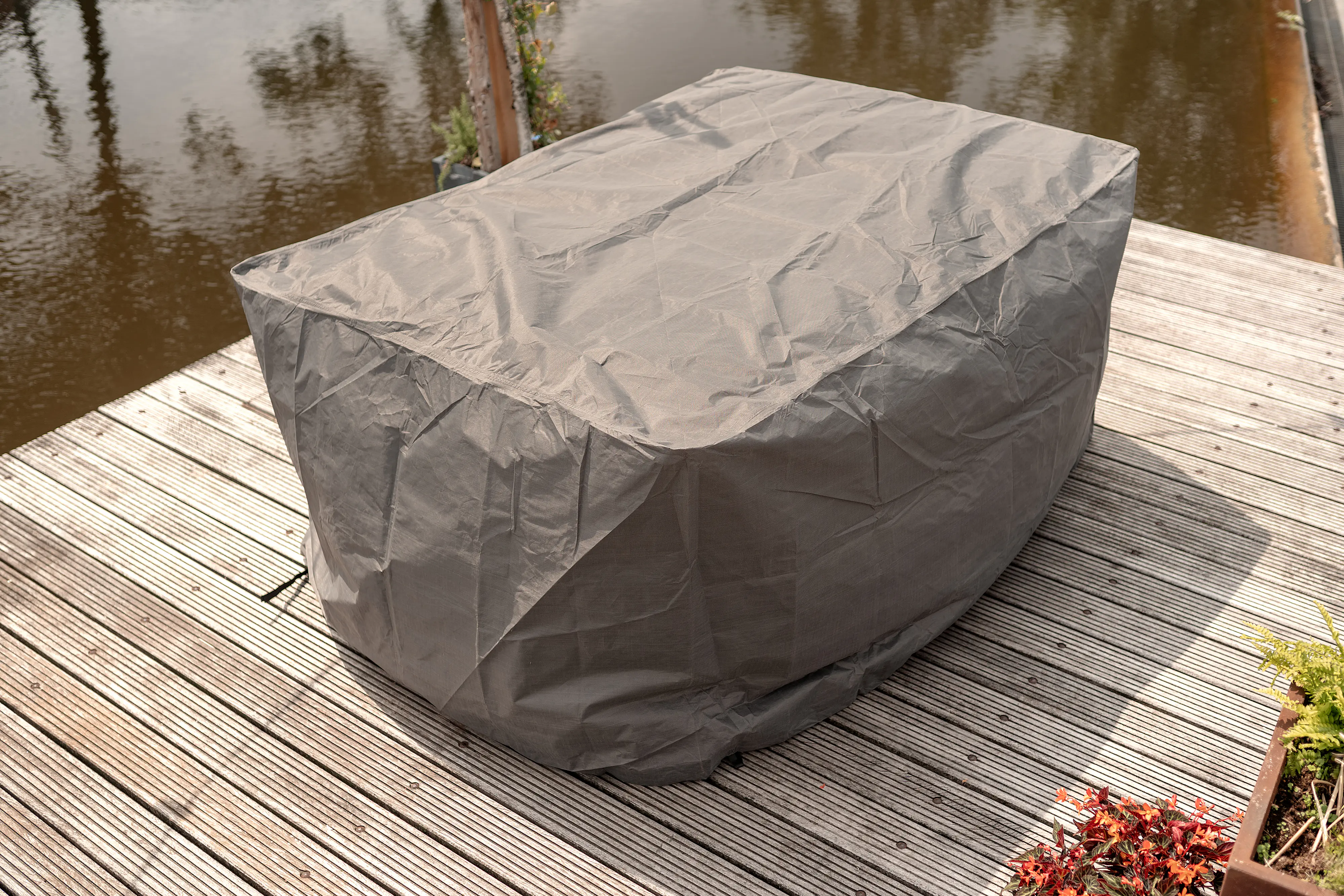 Winza Outdoor Covers Premium Schutzhülle Gartenmöbel Tisch bis 180 cm mit 4/6 Stühlen Maße 185x150x95 cm Material PP MFY