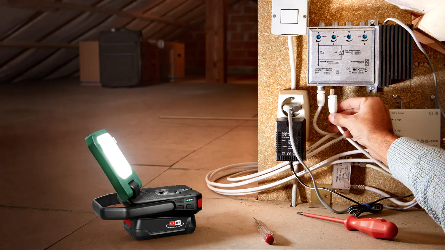 Bosch Akku-LED-Leuchte EasySpotLight 18V-400 Solo