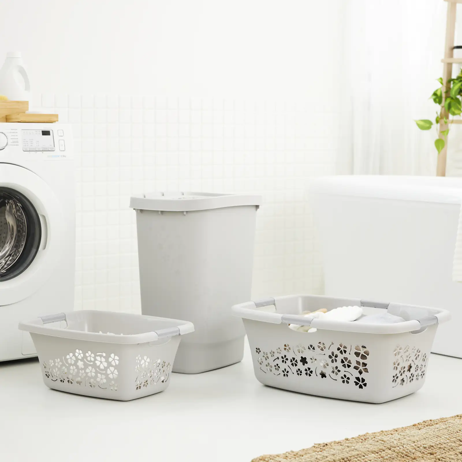 Rotho Wäschekorb Flowers 25 l kühles grau