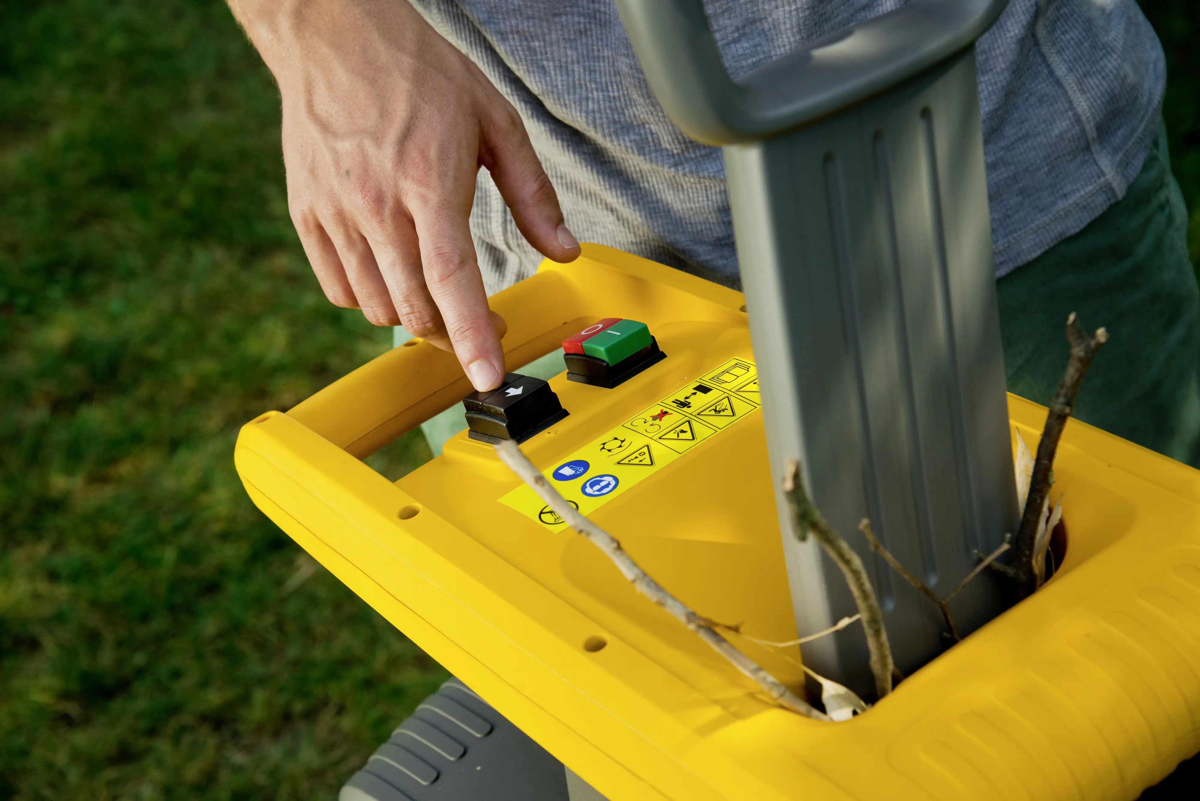 Stiga Elektro Häcksler BIO SILENT 2500 2.500 Watt, max. Aststärke Ø 40 mm
