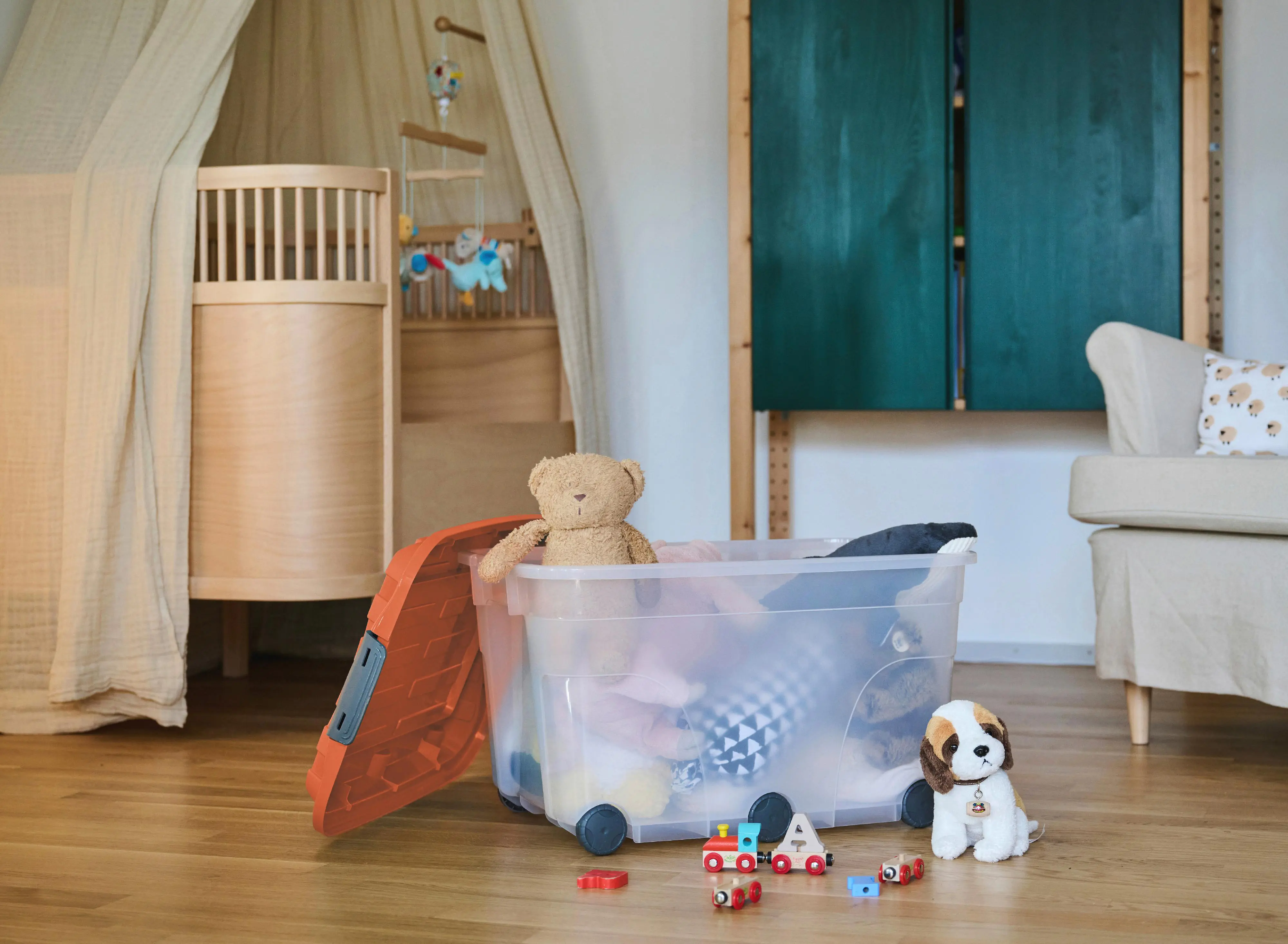 Rotho Aufbewahrungsbox mit Deckel 59,5 x 40 cm 57 L coral clay 