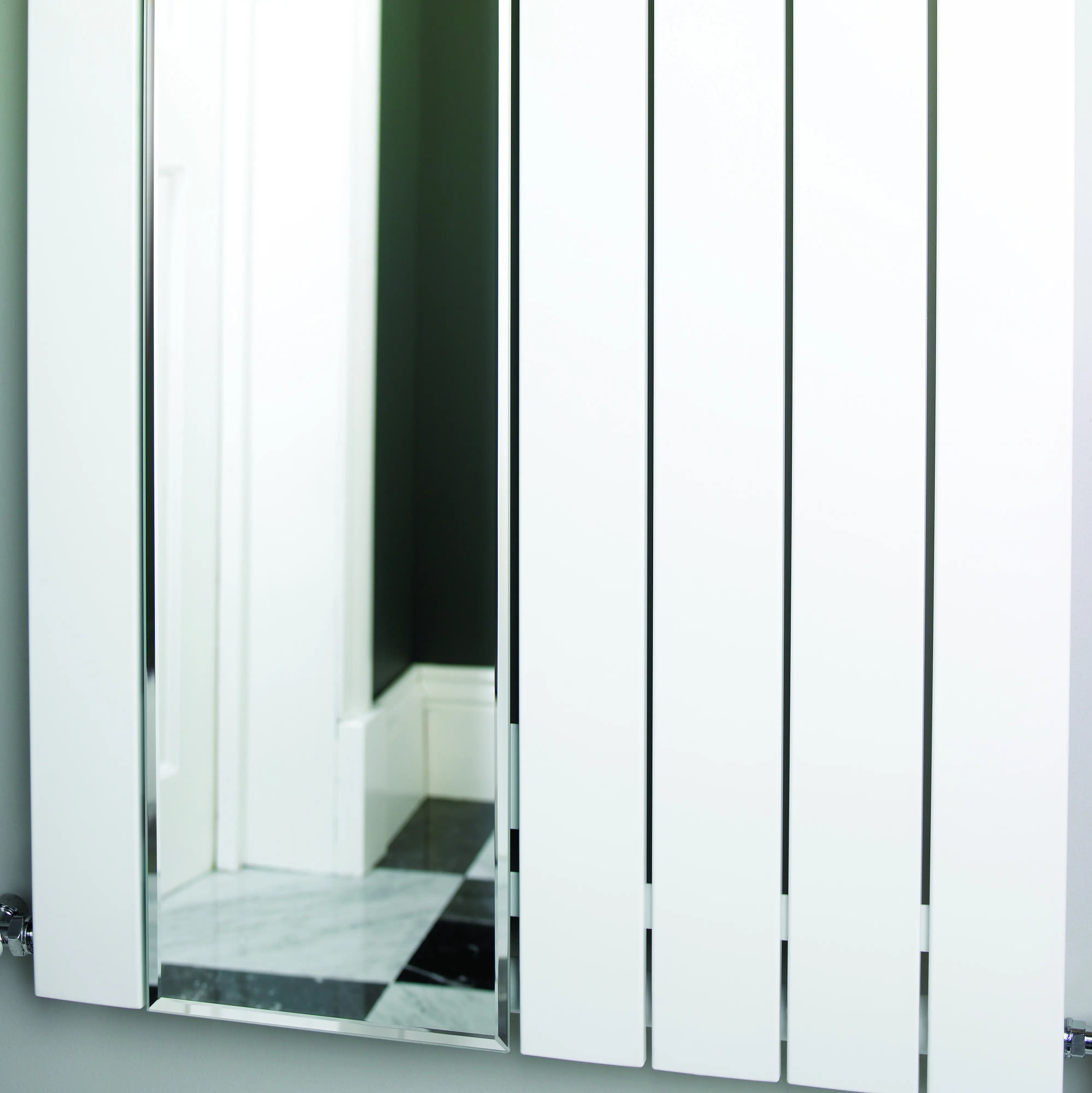 Ximax Heizkörper P1 Spiegel 180 x 67 cm 990 Watt weiß 