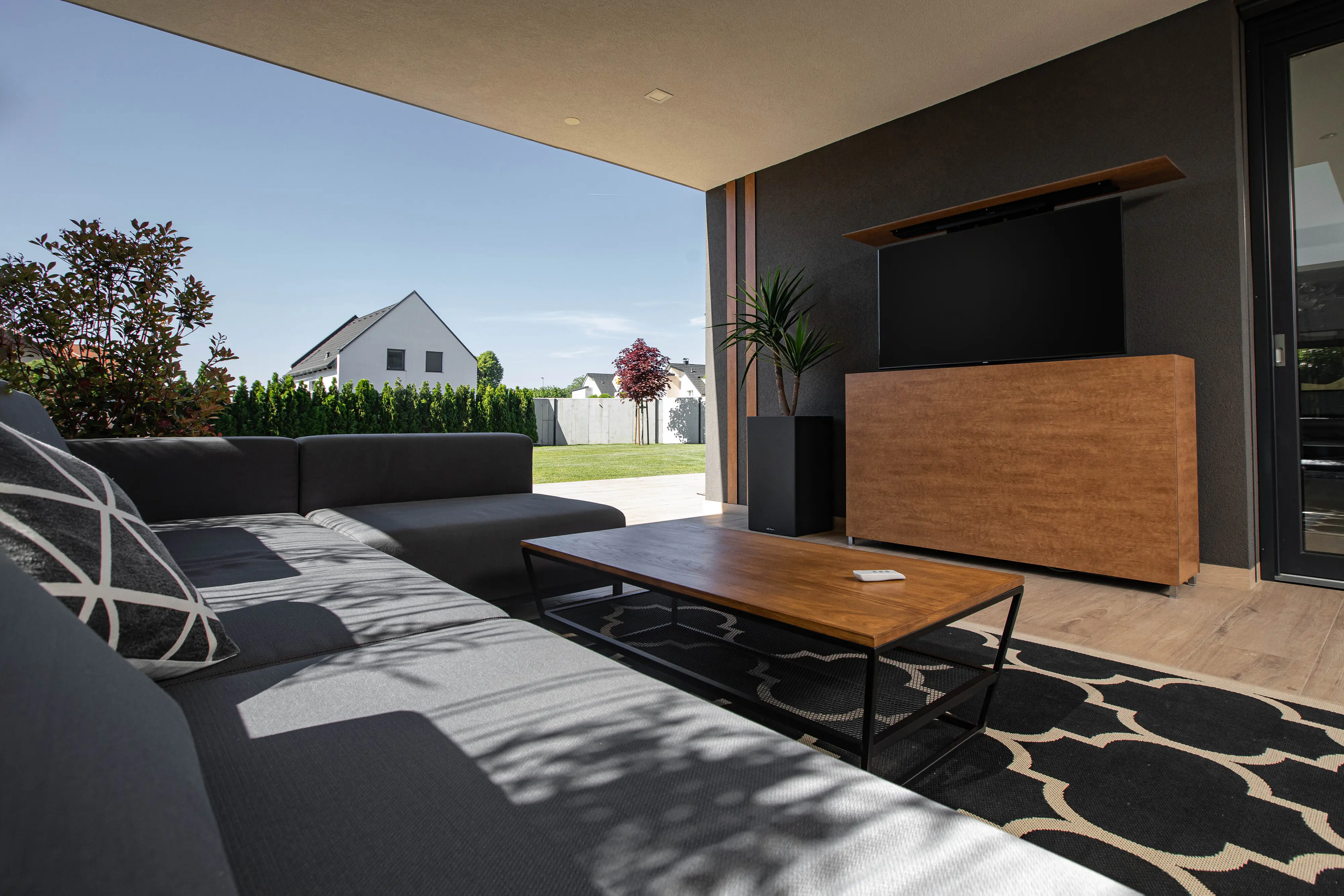 Bellano Living TV Lift Schrank Outdoor holzdekor