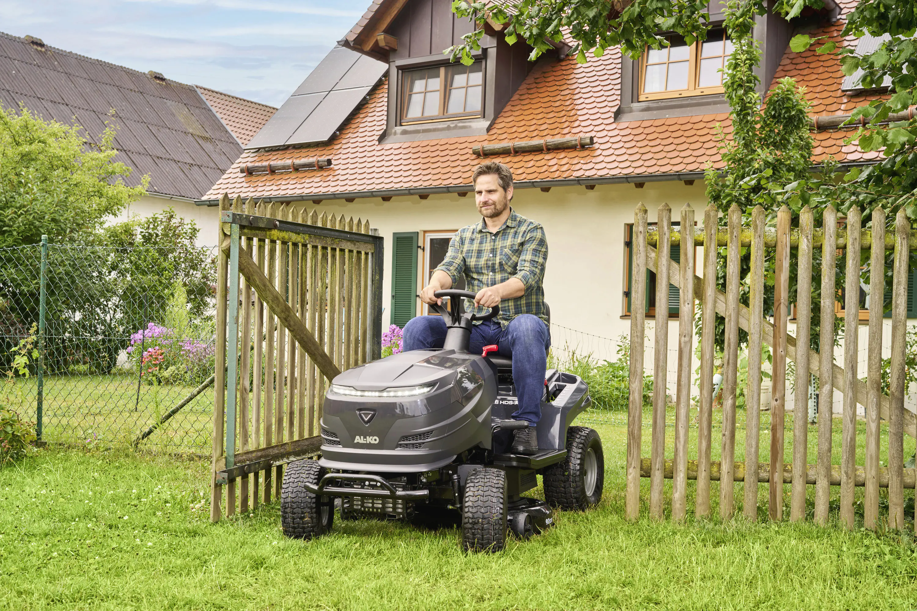  AL-KO Benzin-Rasentraktor Easy 13-92.6 CS-A 7,2 kW 92 cm Schnittbreite Seitenauswurf