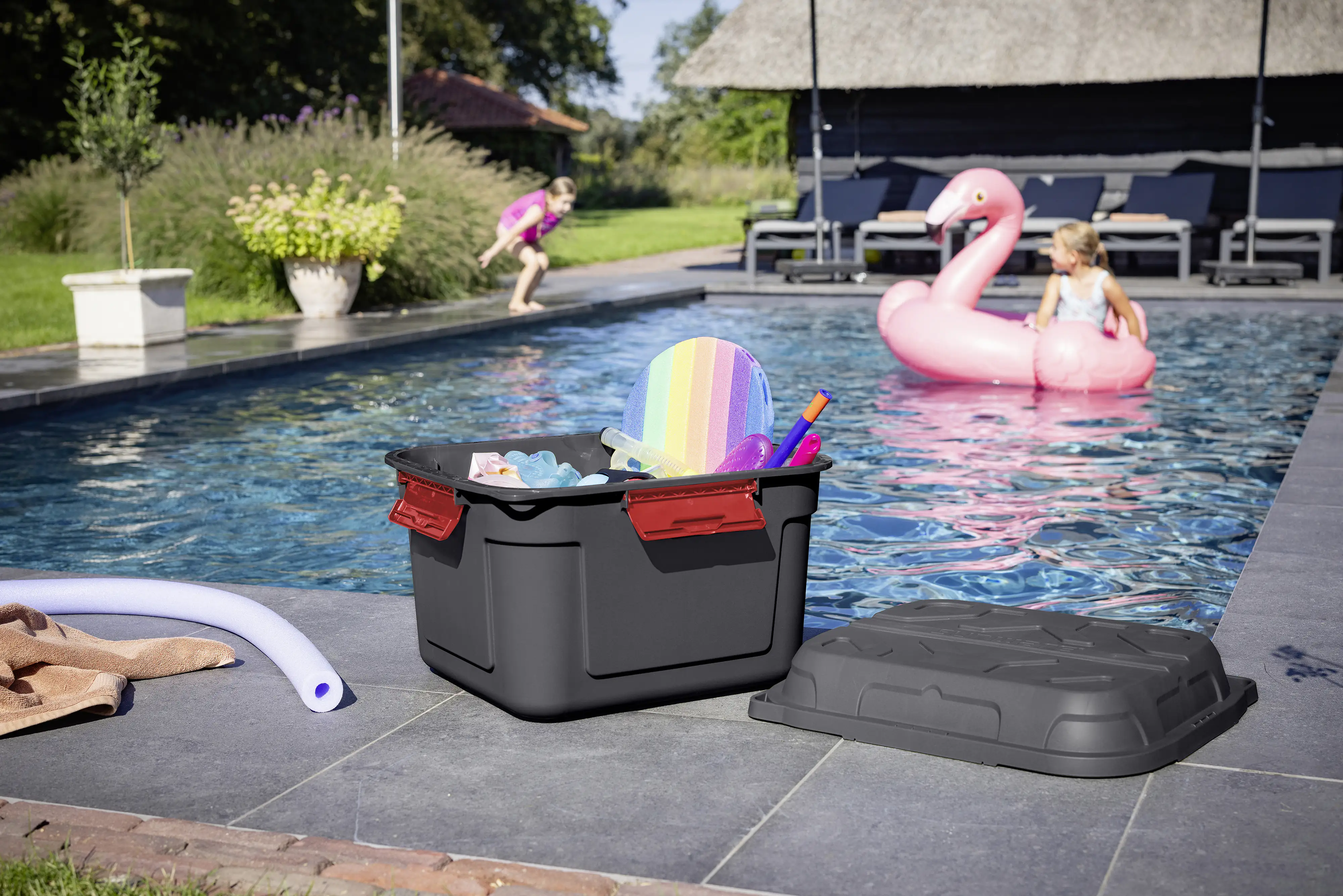 Sunware Aufbewahrungsbox Q-Line Outdoor mit Deckel 60,1 x 53,1 cm 90 L anthrazit-rot
