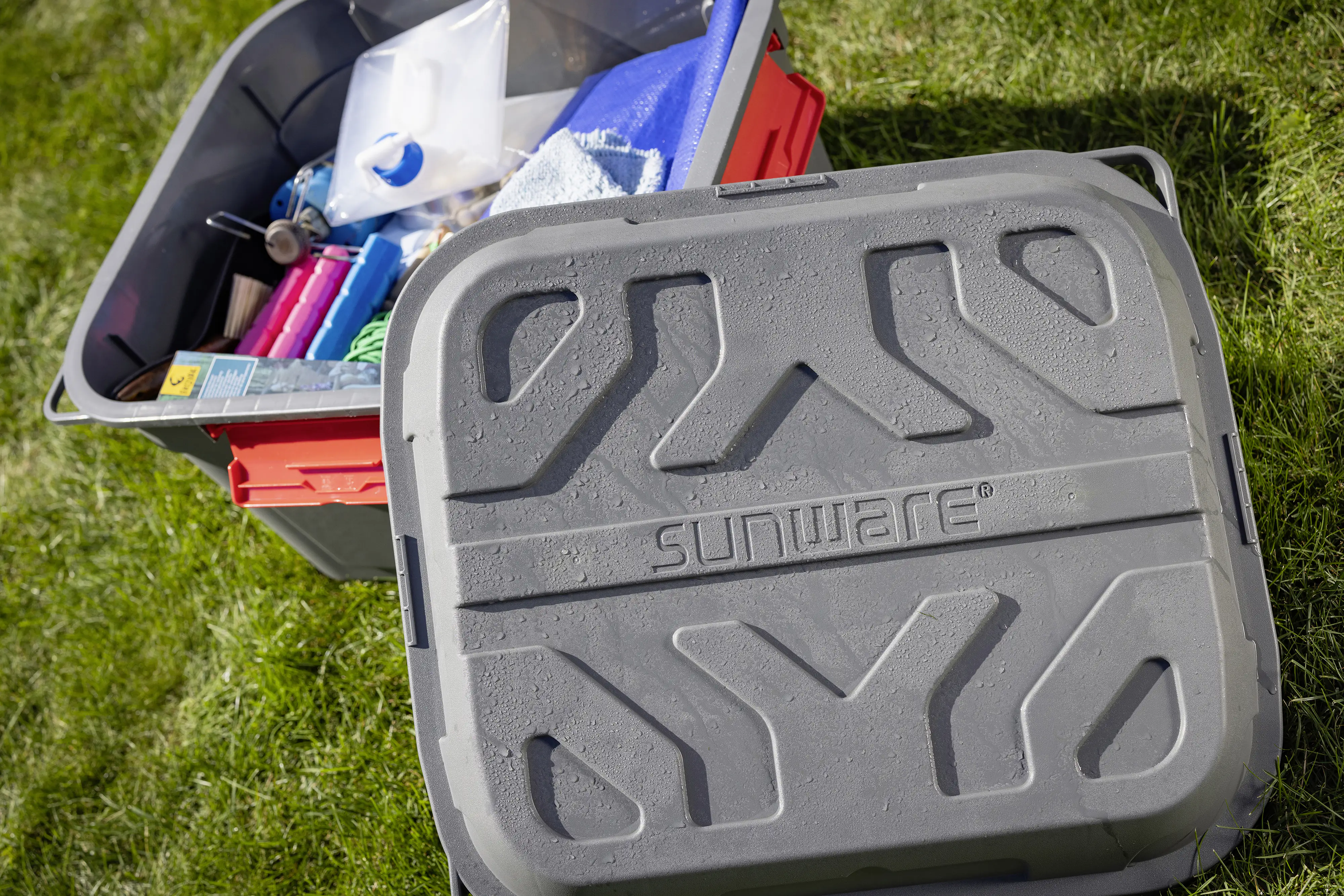 Sunware Aufbewahrungsbox Q-Line Outdoor mit Deckel 60,1 x 53,1 cm 90 L anthrazit-rot