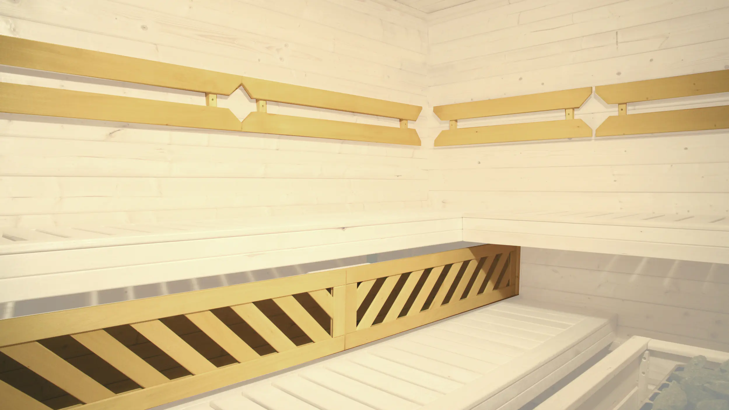 Weka Massivholz-Elementsauna Kemi Panorama 3, OS Ofen, 2 Fenstern und Saunaofen