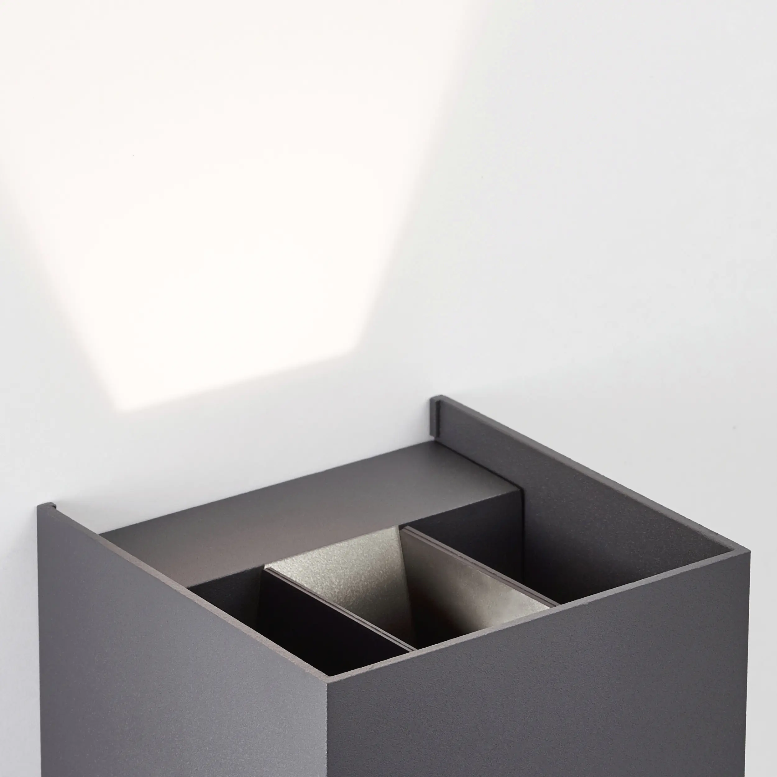 Brilliant LED Außen-Wandleuchte Hilly metall 6,5 W Up- & Downlight